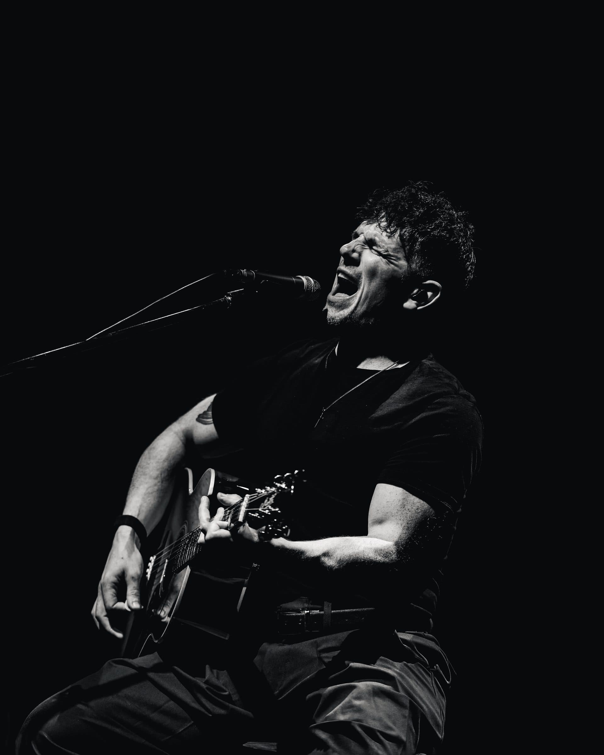 Michael Paynter, live, frame 3